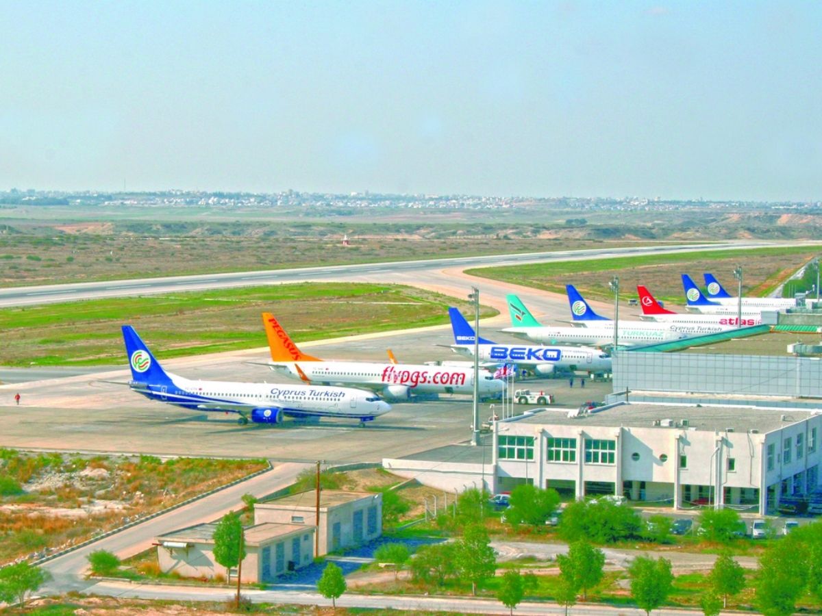 Ercan Havalimanı’nda grev krizi uçuşları durdurdu