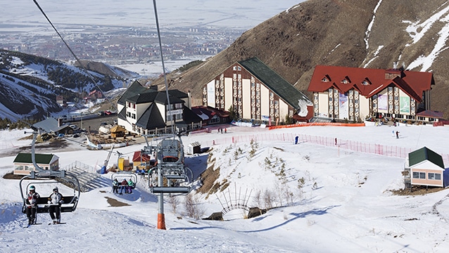 Erzurum Valisi Okay Memiş: Bu sezon yoğunluktan yerli turist almakta zorlanacağız