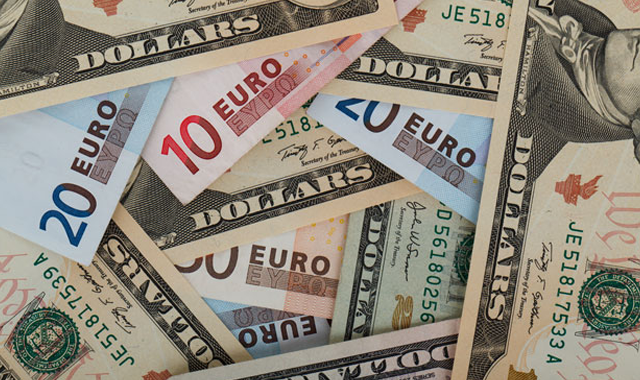 Euro ve Dolar’dan yeni rekor: Euro 4 Lira'yı gördü