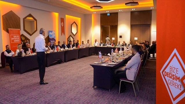 Firuz Bağlıkaya Kayseri'de Genel Kurul'a katılımı artırma çağrısı yaptı