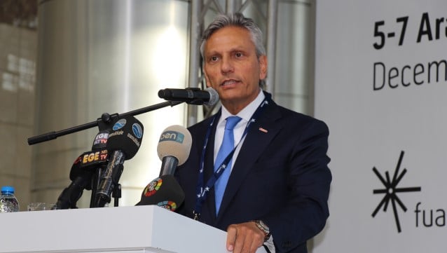 Firuz Bağlıkaya: Turizm emekçilerine şükranlarımı sunuyorum