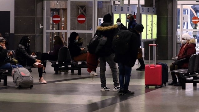 Fransa, seyahat yasaklarını kaldırdı