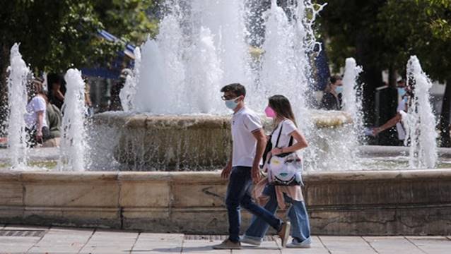 Gençlere 150 euro aşı çeki verecek, otellerde de kullandıracak