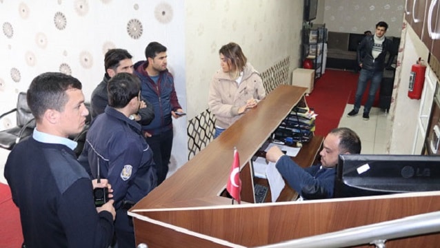 Günübirlik evlere 81 ilde eş zamanlı operasyon