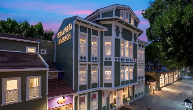 Hagia Sofia Mansions Curio Collection by Hilton açıldı
