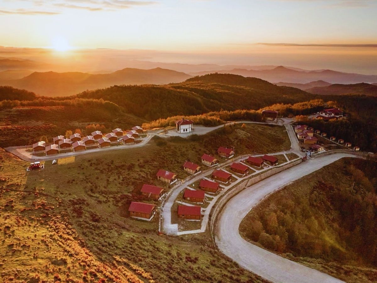 Karadeniz'in Monako'su: Flora Handüzü Resort & Bungalow