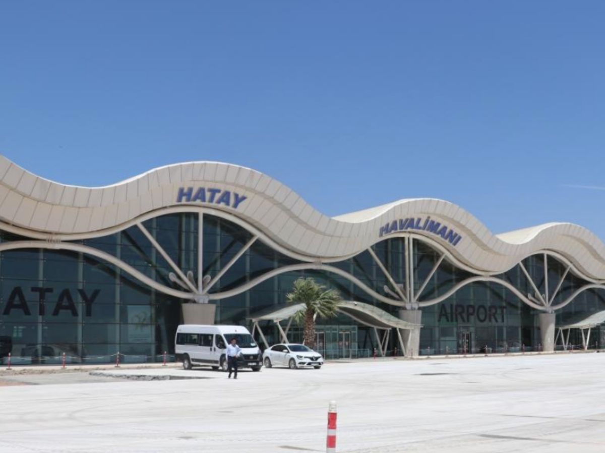 Hatay Havalimanı’nda uçuşlar yeniden başladı