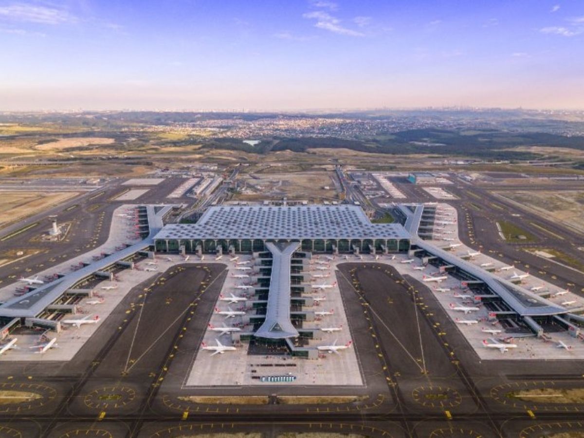 Türkiye havalimanlarında tarihi zirve: 11 ayda 229 milyon yolcu