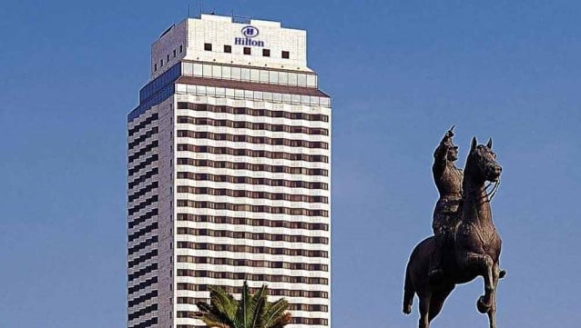Hilton İzmir kapandı... 200 çalışan gözyaşlarıyla veda etti