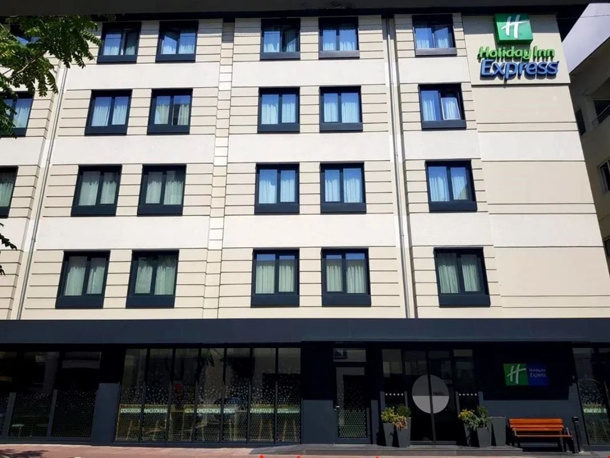 Holiday Inn Express Ataköy icradan satışa çıktı