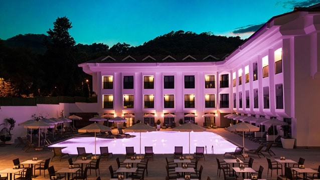 İlk otelini Kemer’de açtı, Bodrum'a da uzanacak 