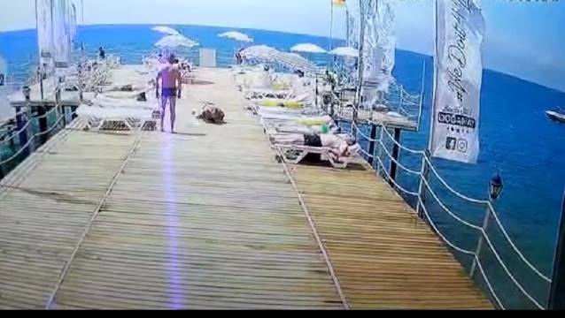 İskelede fenalaşan Rus turist hayatını kaybetti