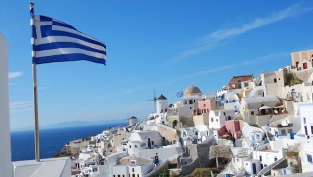 İşte Yunanistan'ın 10 aylık turizm geliri...