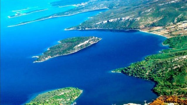 İstediği 7 yıldızlı oteli yapamadı, adayı satışa çıkardı