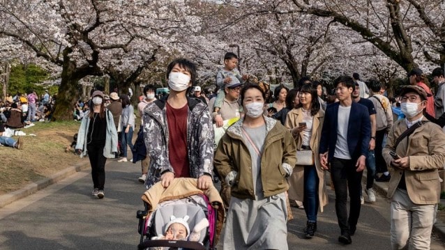 Japonya'da 'Seyahat çık' kampanyası tartışması!