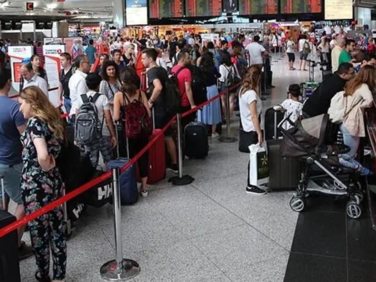 Polnet sisteminin çökmesi havayolu işlemlerini aksattı