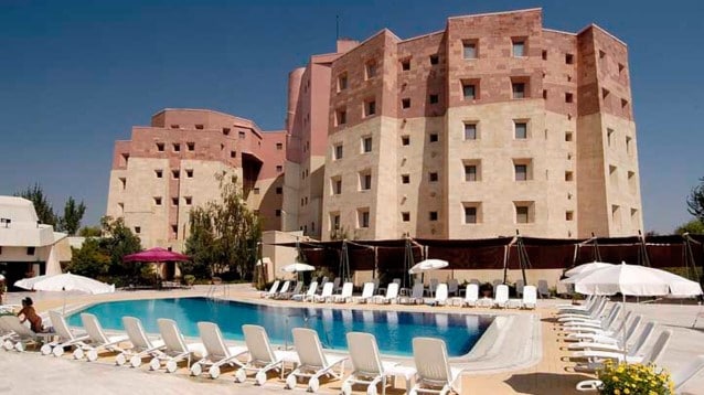 Kapadokya'daki oteli sattı!