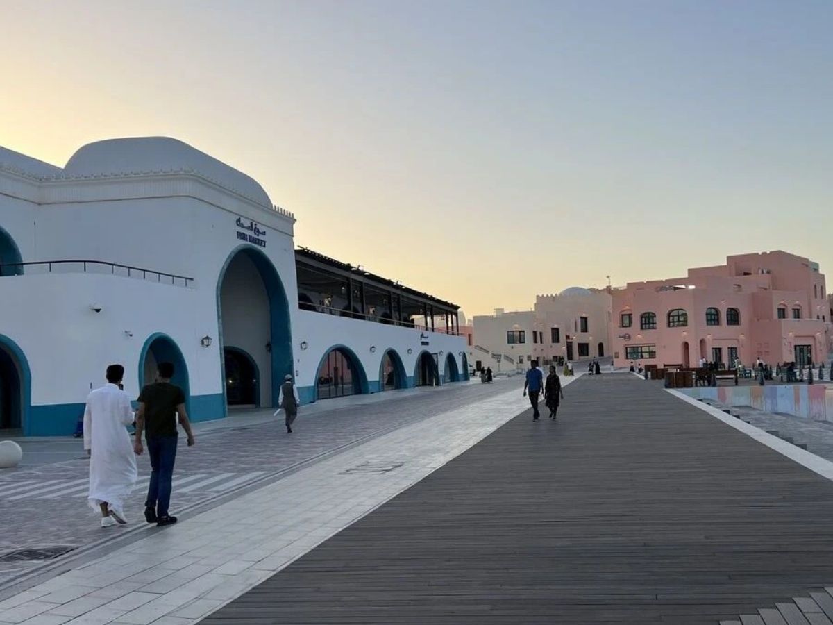 Katar Limanında mahsur kalan kruvaziyer turistleri tahliye ediliyor