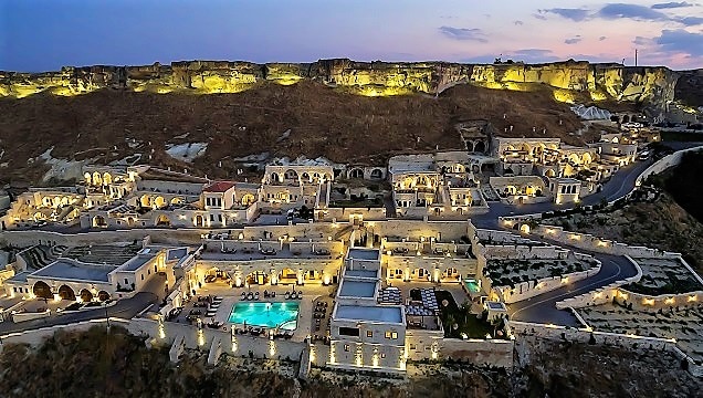 Kayakapı Premium Caves yine en iyiler arasında!