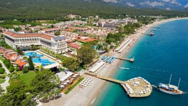 Kemer'de 1 milyon turist sevinci!