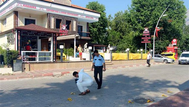 Kemer’de eğlence merkezine silahlı saldırı...