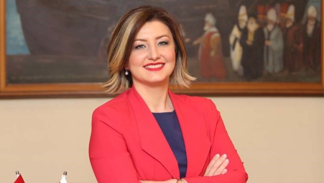 Bilet bulamayanların imdadına charter seferler yetişti