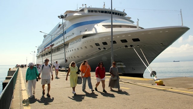 Kruvaziyer yolcu sayısı 1 milyona yaklaştı