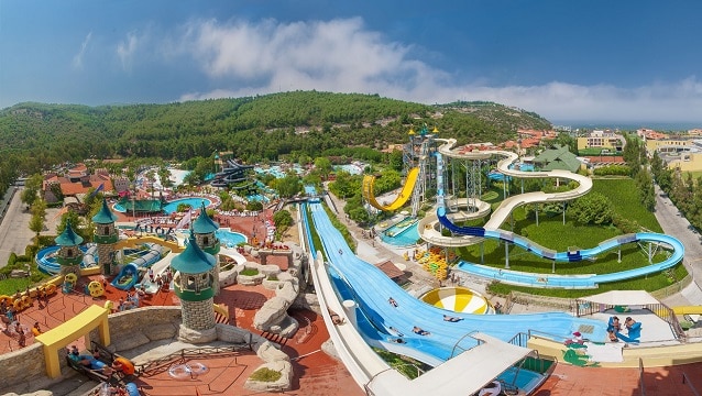 Kuşadası'nda 100'ü aşkın otel çalışanı zehirlendi