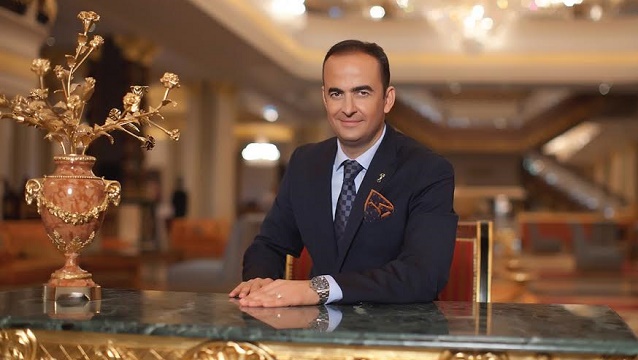 Mardan'da yaprak dökümü devam ediyor 