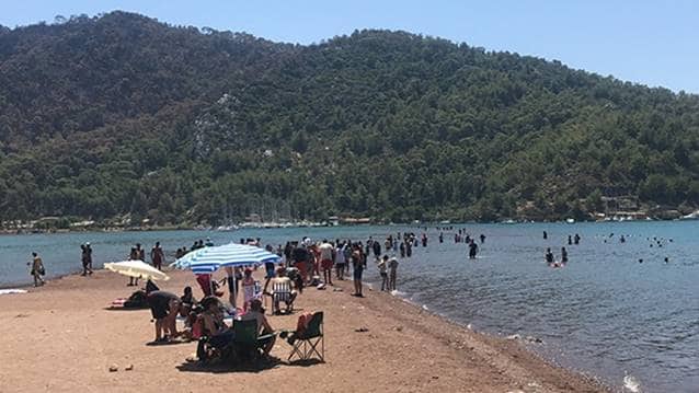 Marmaris plajlarında hayat normale dönüyor
