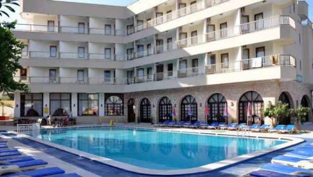 Marmaris'te 75 odalı otel icradan satılık!