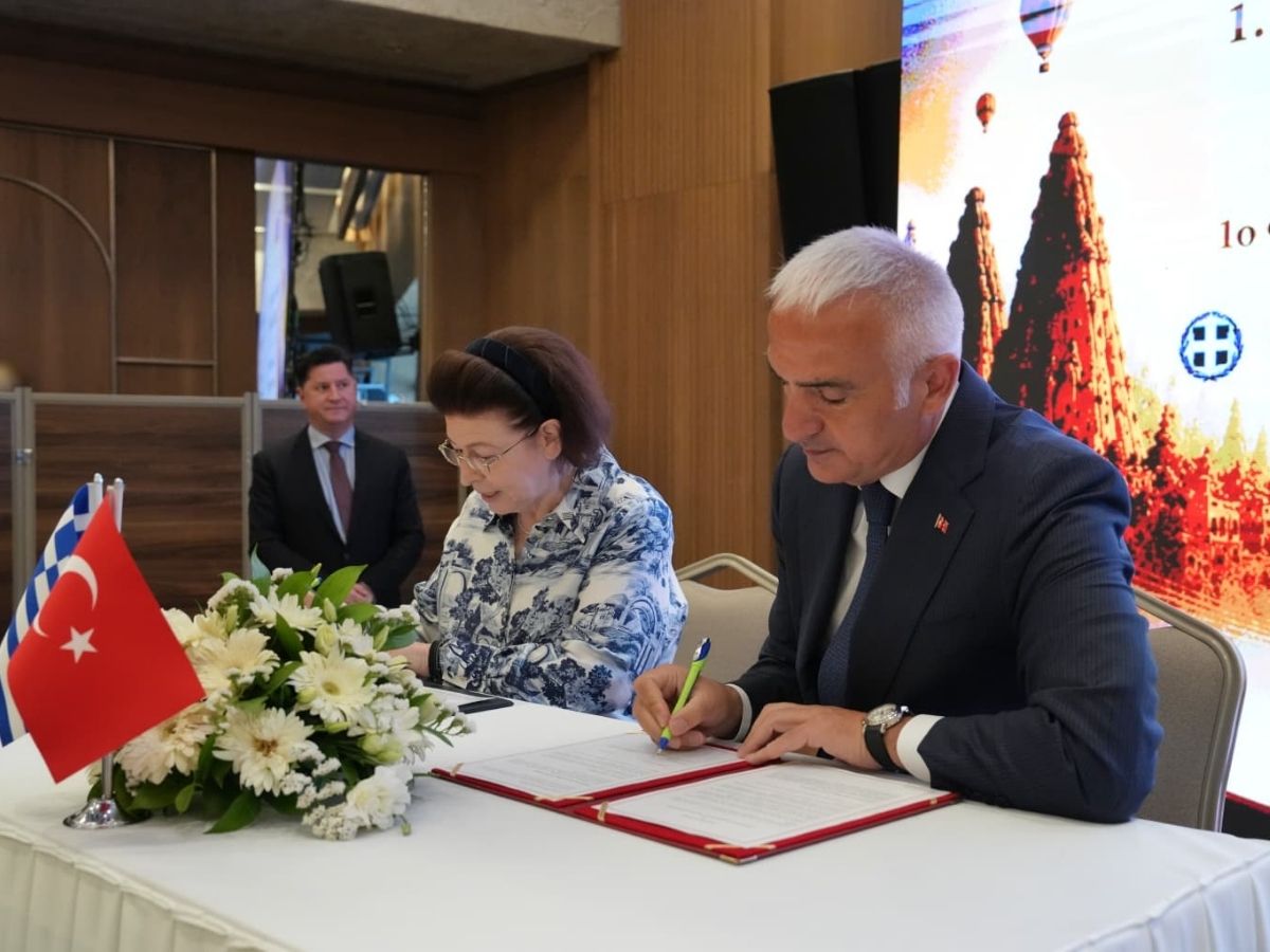 Yunanistan Türkiye’den kaçırılan 1055 sikkeyi iade etti