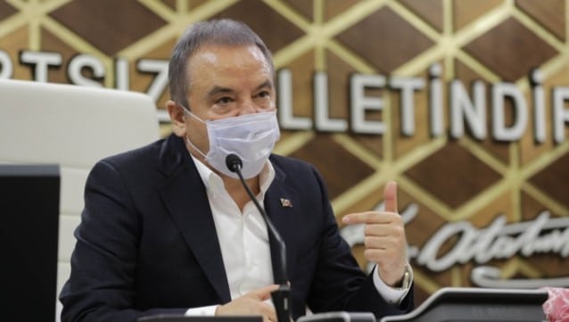 Muhittin Böcek: Koronavirüse yakalandım