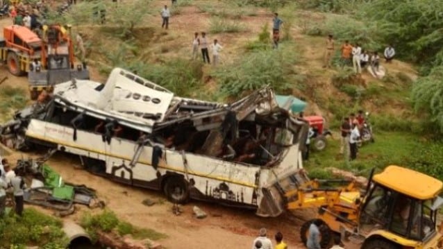 O ülkede bir kaza daha: 21 turist öldü