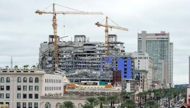 Otel inşaatı çöktü: 2 ölü, 20 yaralı