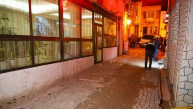 Otel lobisinde kurşun yağmuru!