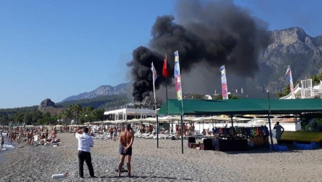 Otel restoranında korkutan yangın!