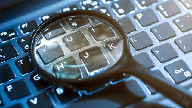 Otel yorumlarını sile sile bitiremedi