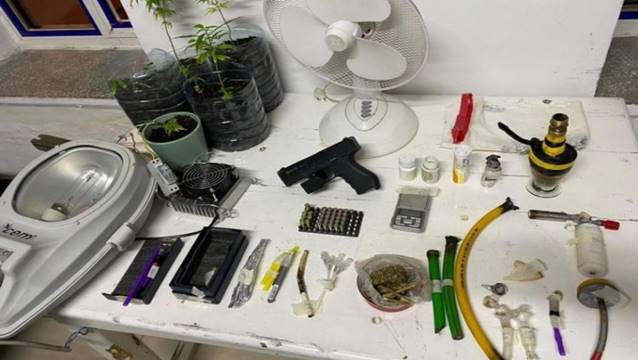 Oteli uyuşturucu imalathanesine çevirmiş