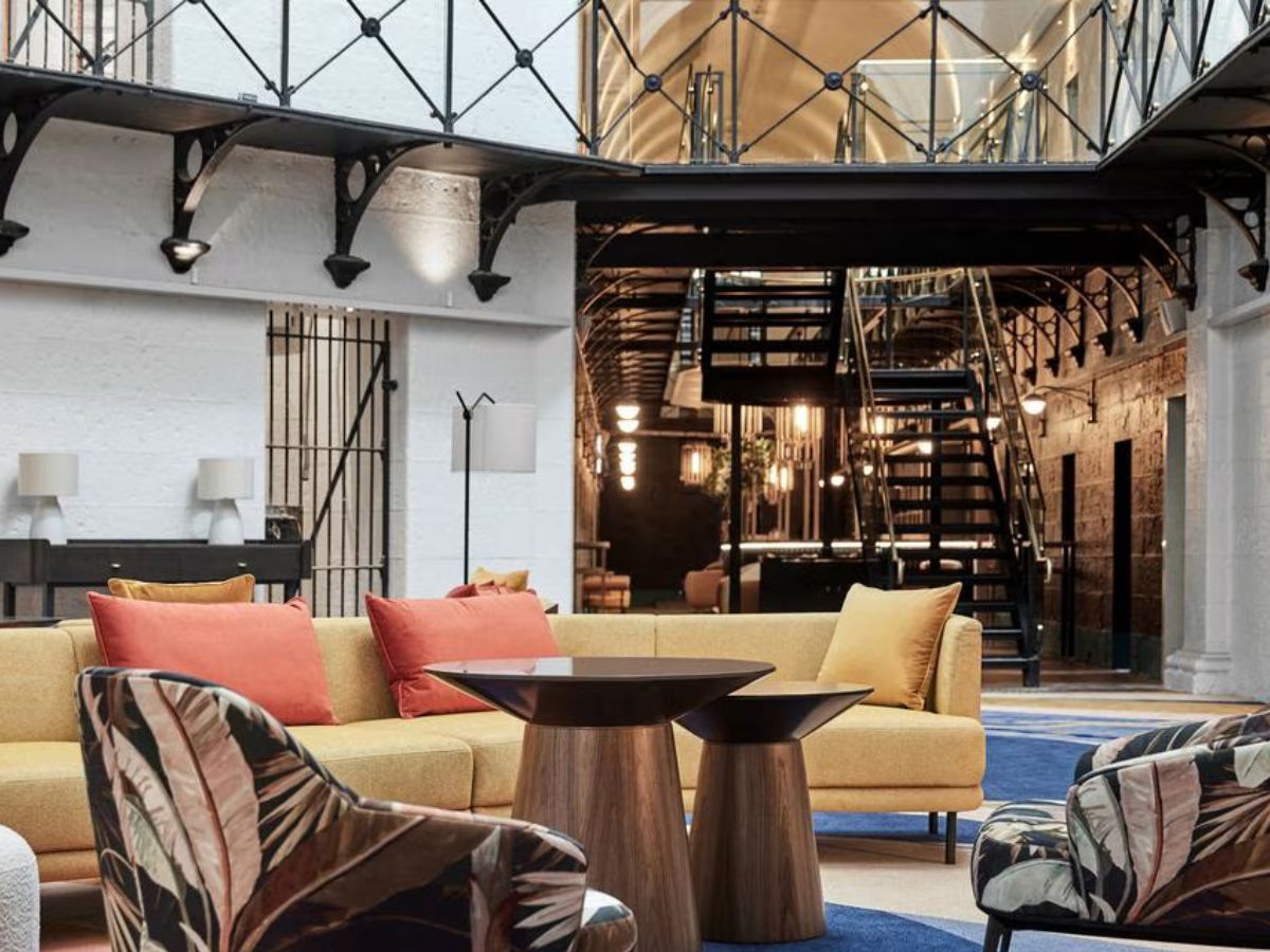 Mahkum hücreleri lüks süit oldu: Hapishane otele çevrildi