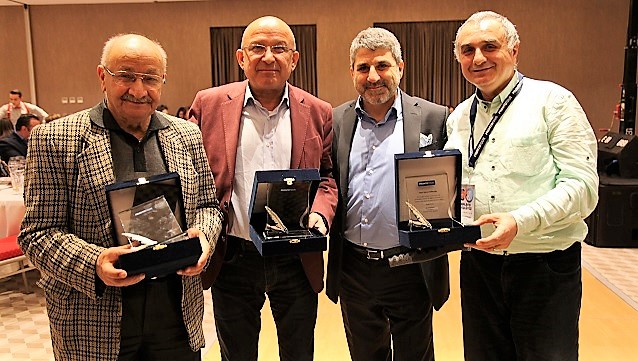 Prontotour'dan usta gazetecilere ödül