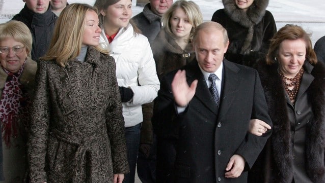 Putin aşı müjdesini verdi: Tescillendi, kızıma da yapıldı