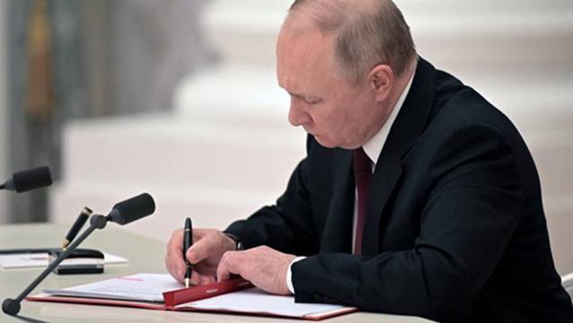 Putin Ukrayna'nın doğusunda operasyon emri verdi