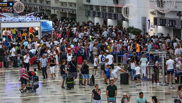 Rakamlar açıklandı... İşte 8 ayda Türkiye'ye en çok turist gönderen ülkeler!