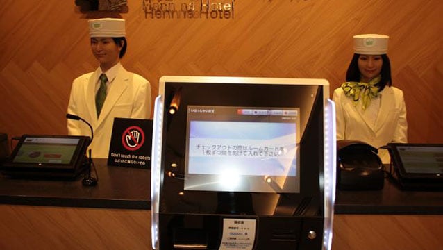 Robotlar otel personelinin işini elinden aldı! 
