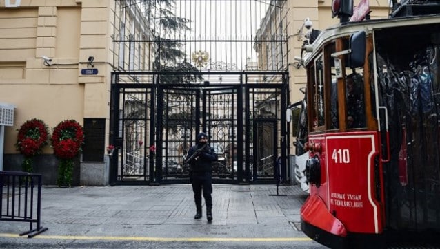 Rus vatandaşları Türkiye'den tahliye ediliyor 