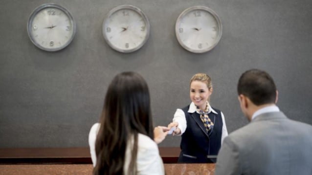 Evli olmayan çiftlere Rusya otellerinde aynı odada kalmak zorlaşıyor