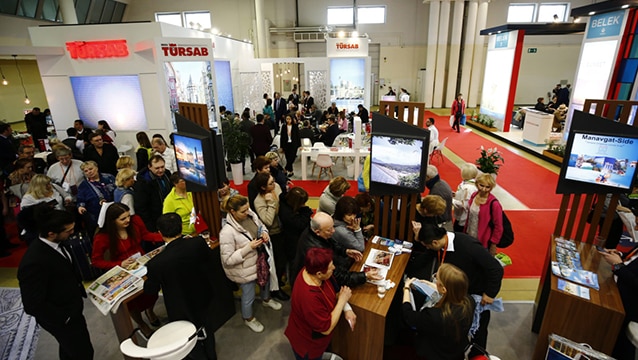 Ruslar bireysel de geliyor