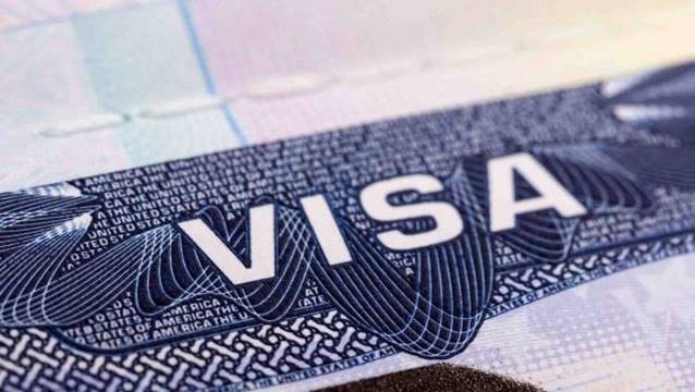 Ruslara 'Altın vize' uygulamasına son verdi