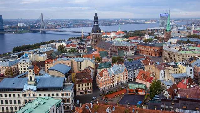 Ruslara vizeyi askıya aldı